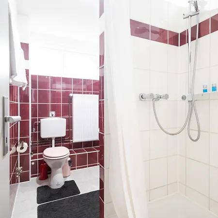 Hotel apartamentowy Haus Berliner Baer - Naturnah - Kueche - Fruehstueck Buchbar - Gemeinschaftsraum 3*