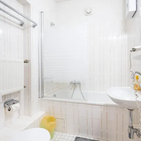 Haus Berliner Baer - Naturnah - Kueche - Fruehstueck Buchbar - Gemeinschaftsraum Hotel apartamentowy